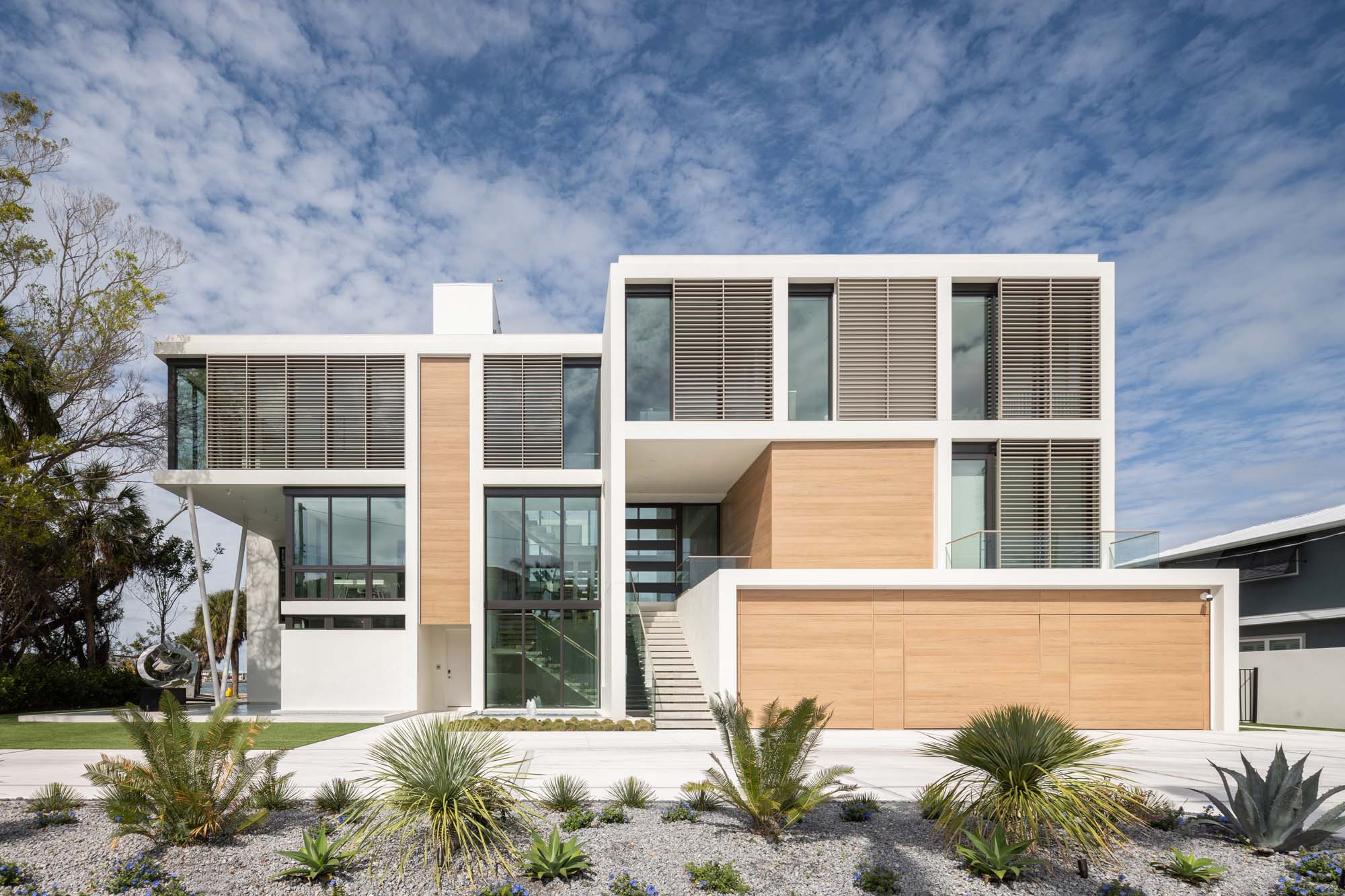 Kelly Residence
Sarasota, Fl. 
DSDG Architects
Trinity Construction & Design